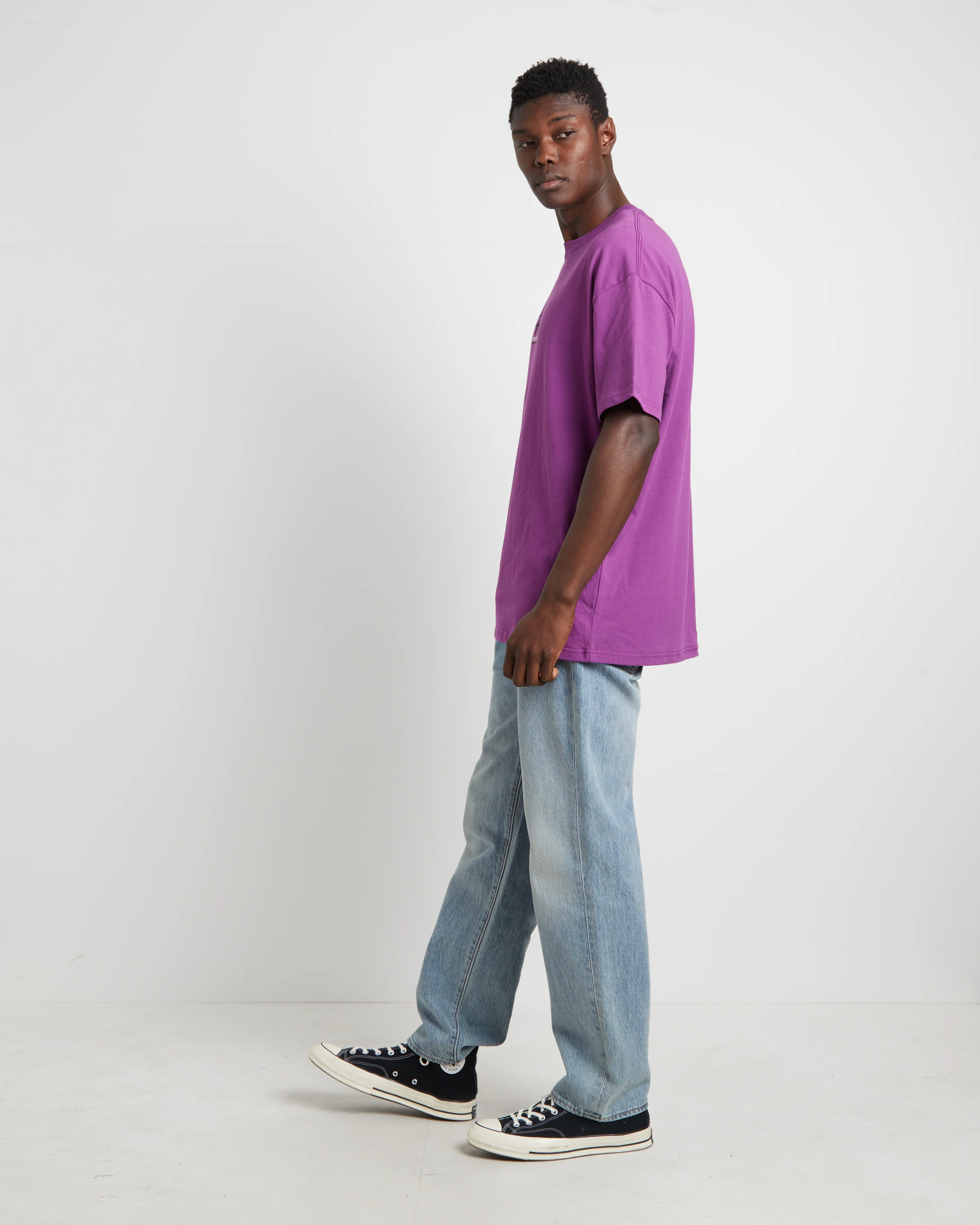 International Heavyweight Short Sleeve T-Shirt in Purple - Image 4