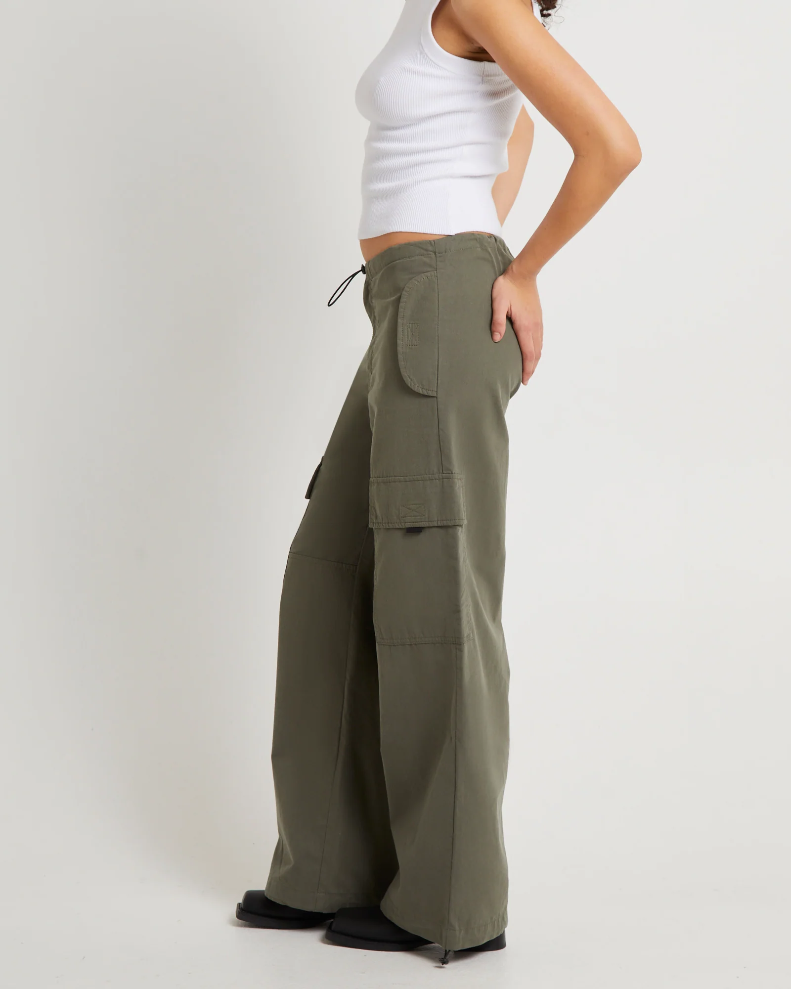 Rosebowl Vintage Para Pants - Image 4