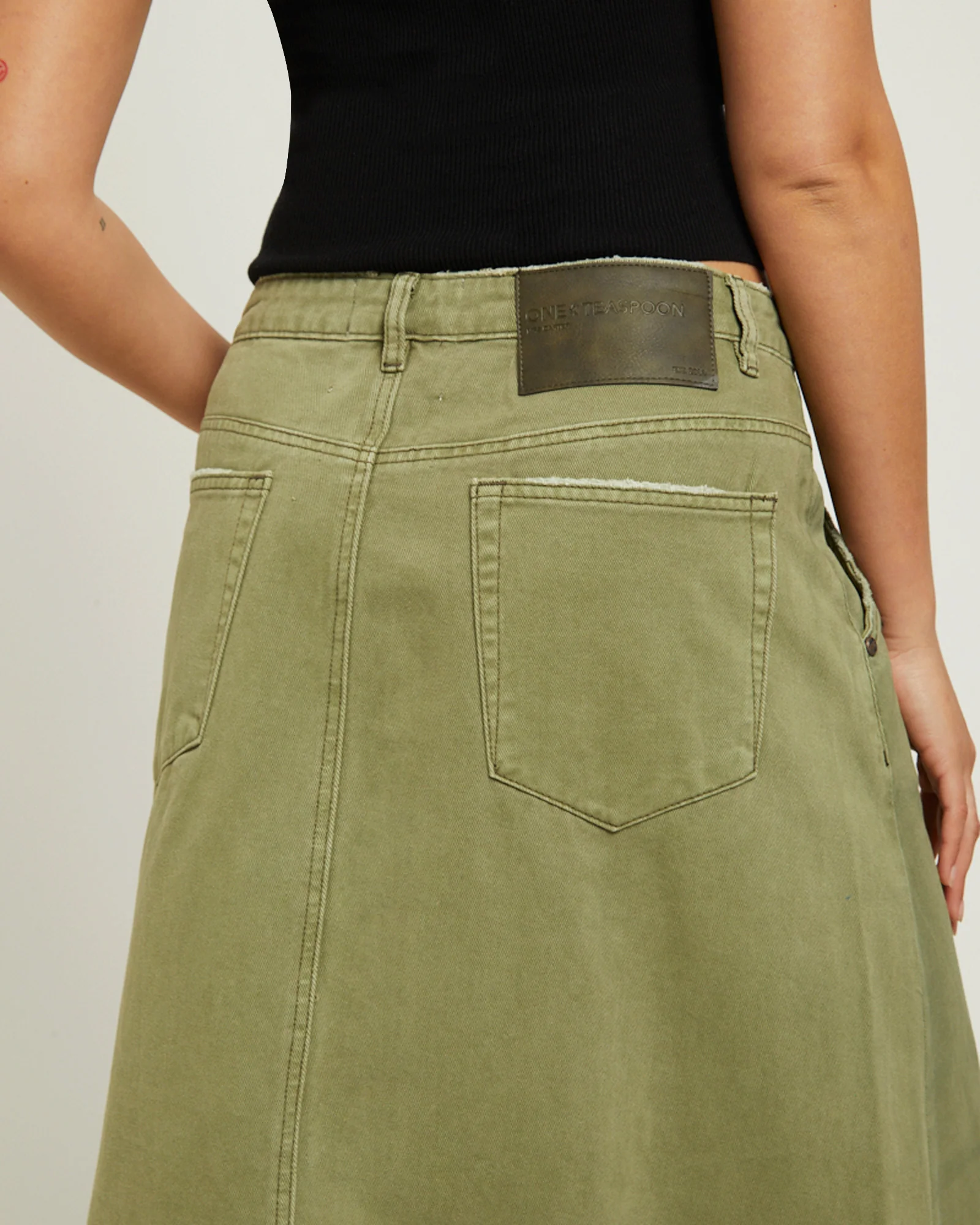 St Khaki Mrs Carter Long Denim Skirt in Green - Image 6